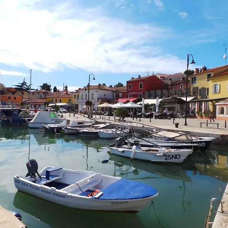 Апартаменты Studio In Pakostane/biograd Riviera 8056 Пакоштане